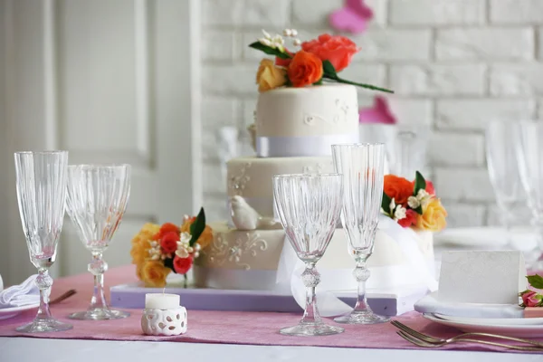 Served table in restaurant — Stock Photo, Image