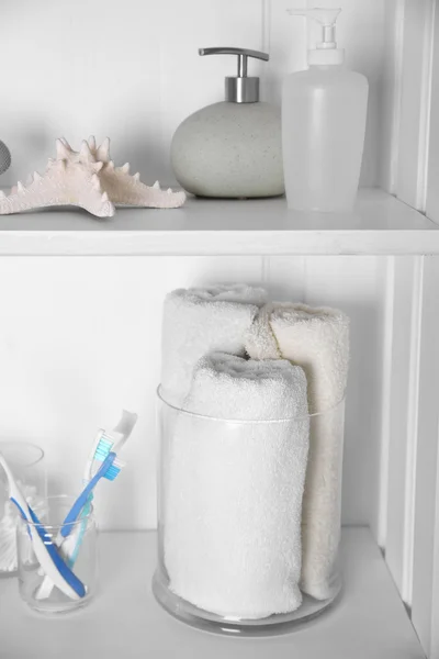 Łazienka z ręcznikami — Zdjęcie stockowe