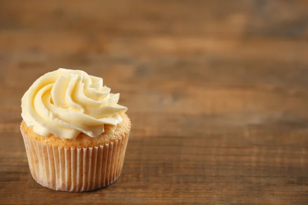 Tasty delicious cupcake — Stock Photo, Image