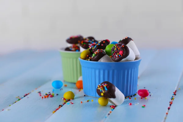 Välsmakande marshmallows med choklad — Stockfoto