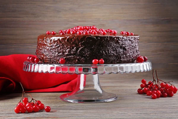 Čokoládový dort s brusinkami — Stock fotografie