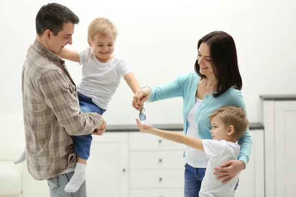 Happy Family Key New House Indoor Royalty Free Stock Photos