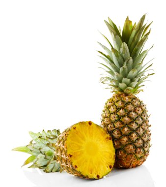 Olgun taze ananas