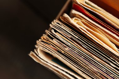 Vinil kayıtlar ile kutu