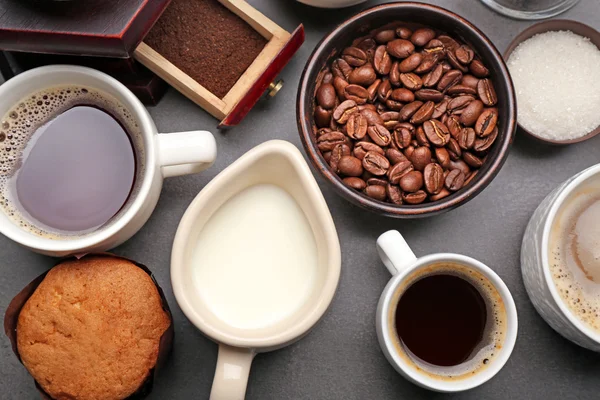 Different types of coffee in cups — Stock Photo, Image