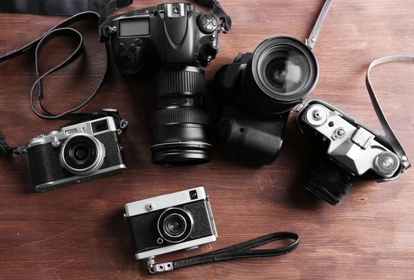 Modern and retro cameras — Stock Photo, Image