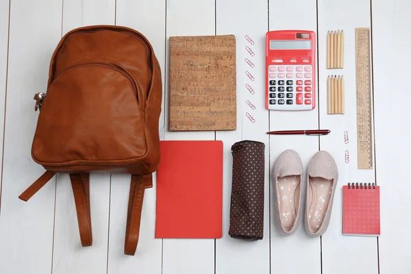 Backpack and school supplies — Stock Photo, Image