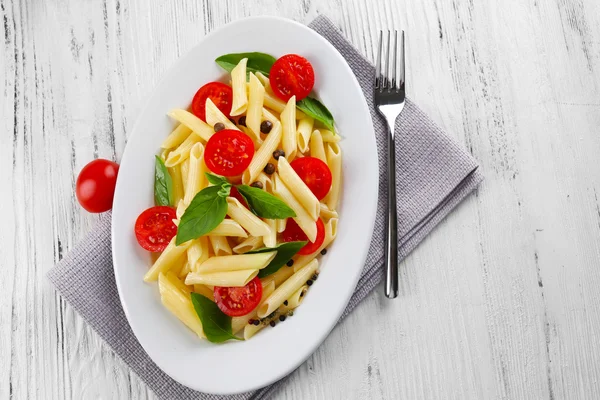 Pasta con pomodorini — Foto Stock