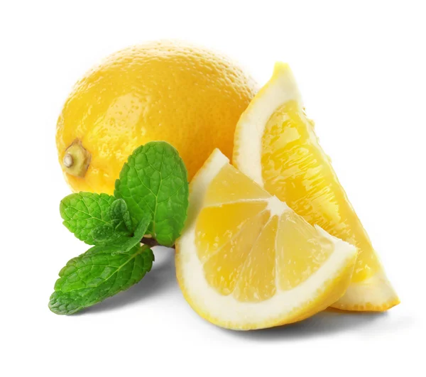 Slices of fresh lemons — Stock Photo, Image