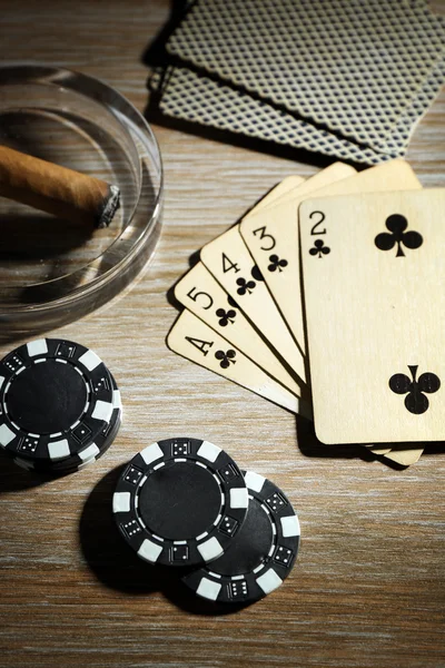 Poker com cartões e fichas — Fotografia de Stock