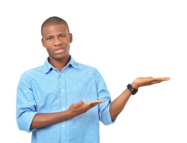 yakışıklı bir Afrikalı-Amerikalı adam