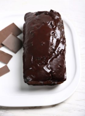 Kremalı çikolatalı pasta. 