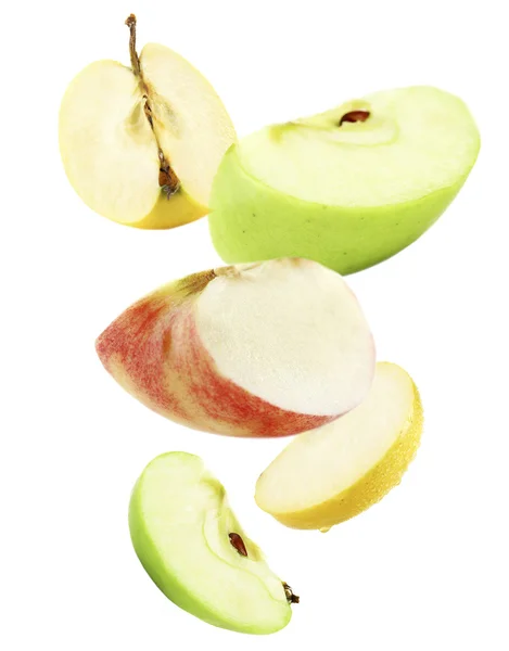 Fallande mogna äpplen — Stockfoto