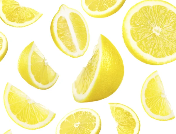 Citrons mûrs tombants — Photo