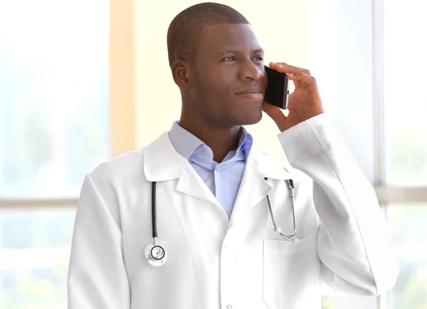 Handsome African American doctor — Stock Photo, Image