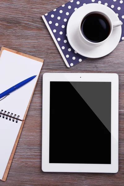 Cup of coffee and notepad — Stock Photo, Image