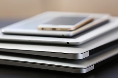 Yığın, elektronik cihazların