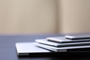 Yığın, elektronik cihazların