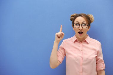 çekici sarışın kızı  