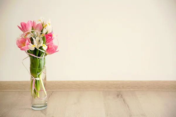 美丽的新鲜郁金香 — 图库照片