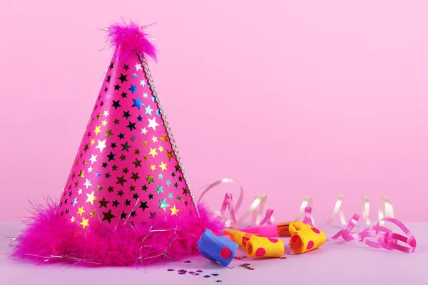 Chapéu de festa rosa — Fotografia de Stock