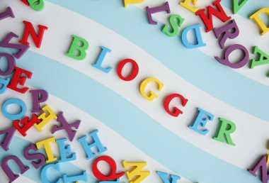 Word renkli harflerle yapılan Blogger