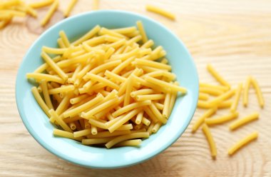 Mavi plaka maccheroni makarna Makinası