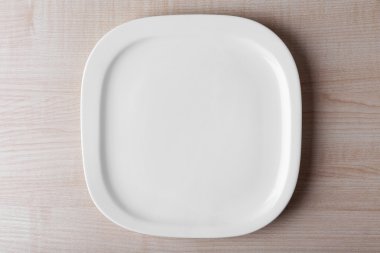 Boş plaka üzerinde ahşap 