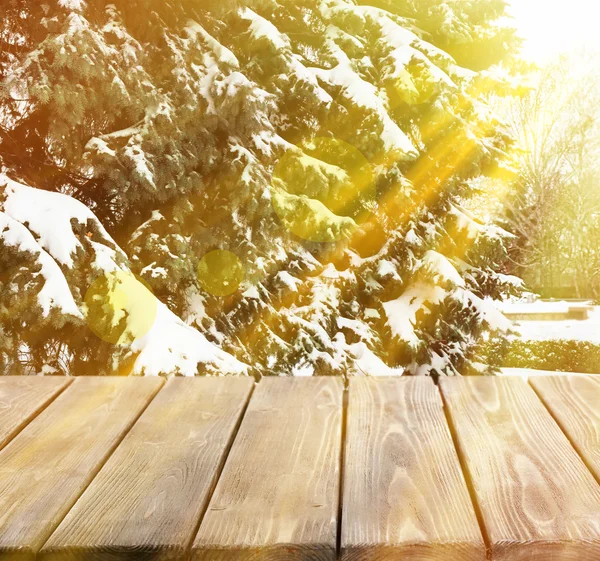 Красива зима з бурхливим столом — стокове фото