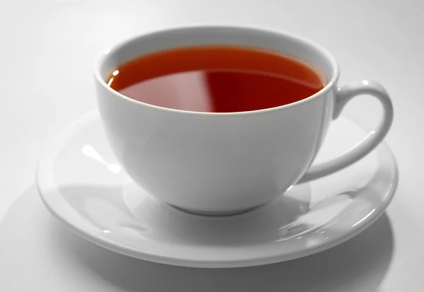 Filiżankę herbaty na białym tle — Zdjęcie stockowe