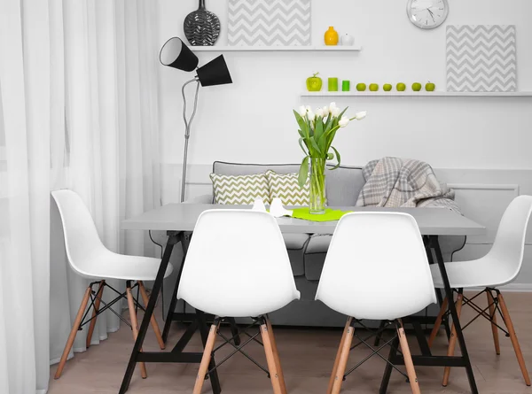 Dining table in interior — Stock Photo, Image