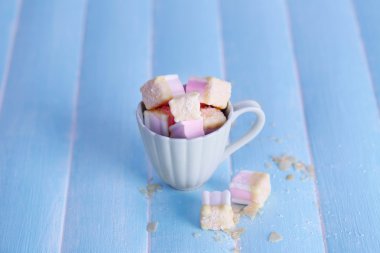 Çikolata ile lezzetli şekerleme