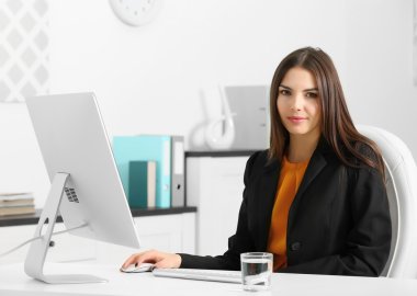 güzel başarılı kadın 