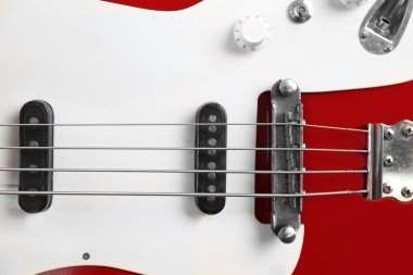 Elektrik gitar dizeleri
