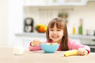 Güzel küçük kız. 