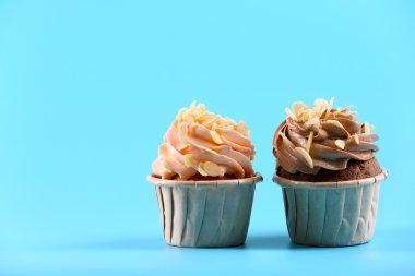 Badem pul ile lezzetli cupcakes 