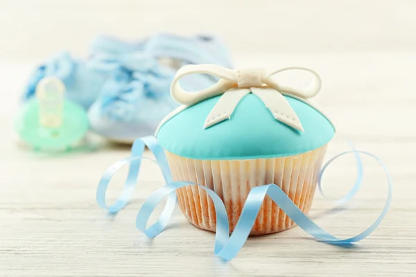 Tasty delicious cupcake — Stock Photo, Image