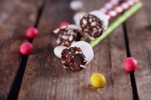 Tasty marshmallows with chocolate — Stock Photo, Image