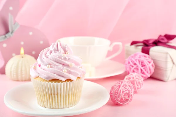 Smakelijke heerlijke cupcake — Stockfoto