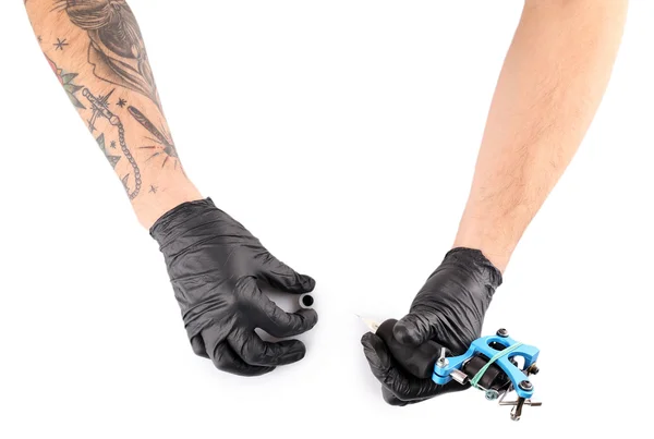 Manos tatuadoras en guantes negros — Foto de Stock