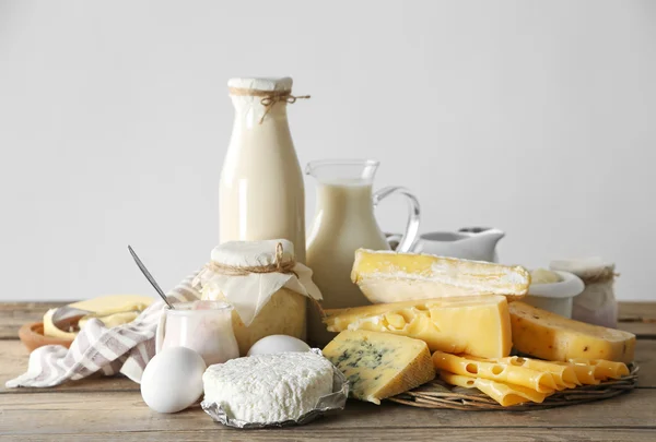 Uppsättning av färska mjölkprodukter — Stockfoto