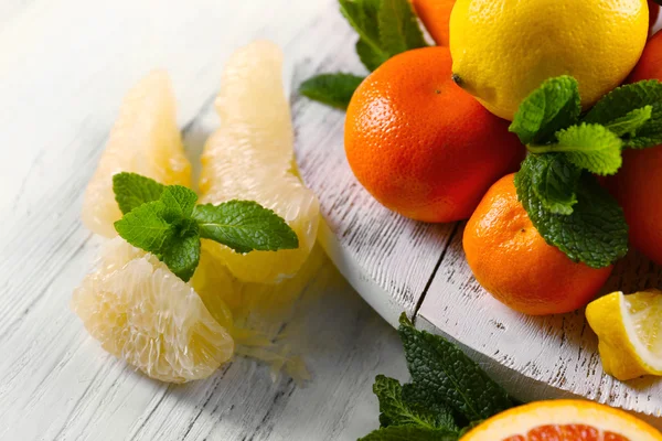 Olika citrusfrukter — Stockfoto