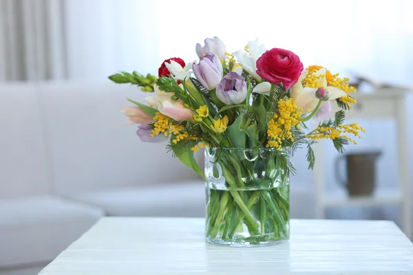 Boeket verse bloemen — Stockfoto