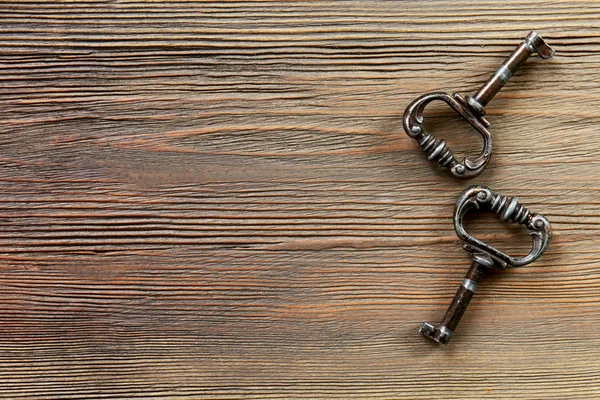 Två vintage nycklar — Stockfoto