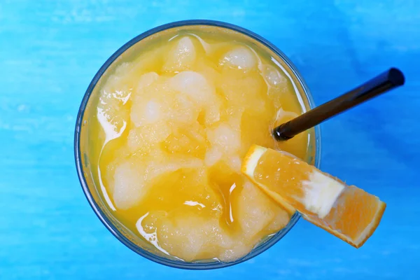 Glass of orange juice with ice — Stock Photo, Image