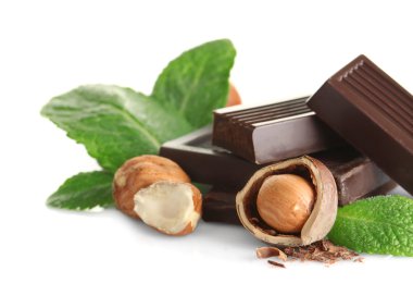 Çikolata nane ve fındık ile