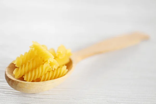 Färsk okokt pasta — Stockfoto