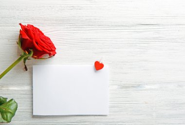 Hediye kartı ile güzel gül