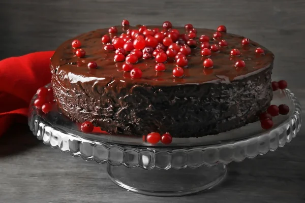 Torta al cioccolato con mirtilli rossi — Foto Stock