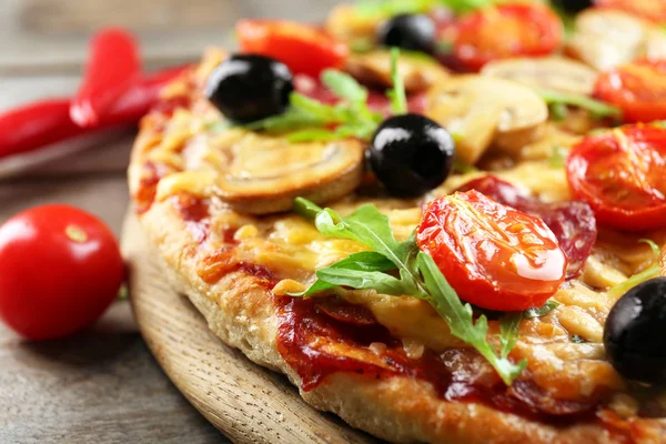 Delicious tasty pizza — Stock Photo, Image